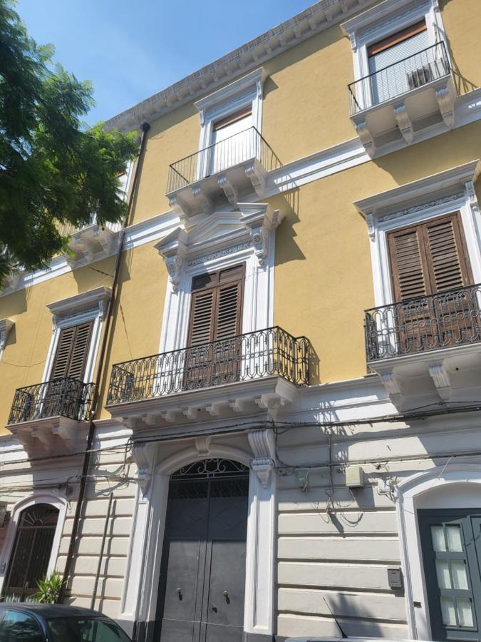 Апартаменты Saint Cristofer House Катания Экстерьер фото